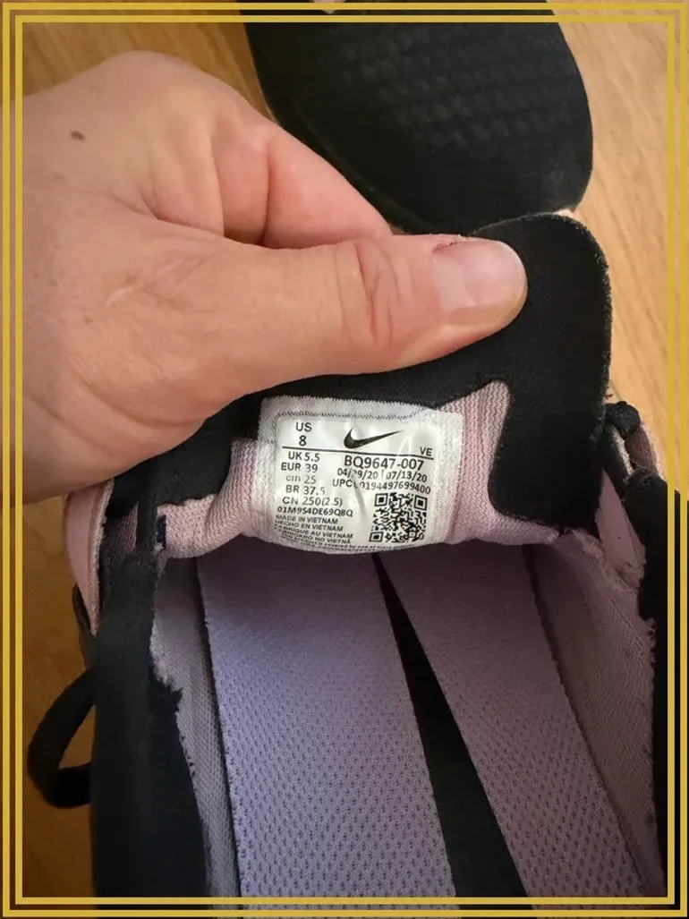 Nike Schuhe Damen 39 bike usato — immagine 13 di 13