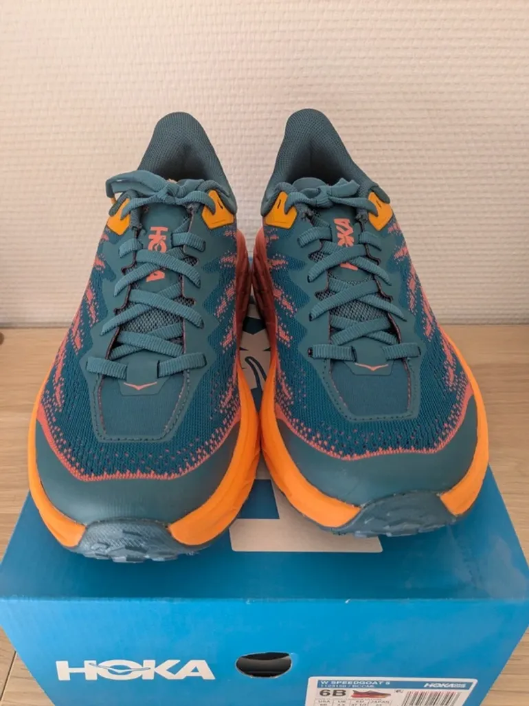 Used Hoka Speedgoat 5 bike — image 2 of 4