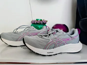 Used Asics Amplifoam bike — image 4 of 5