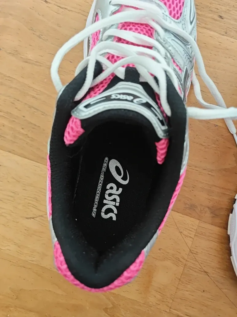 Used Asics Gel Kayano 14 bike — image 8 of 13