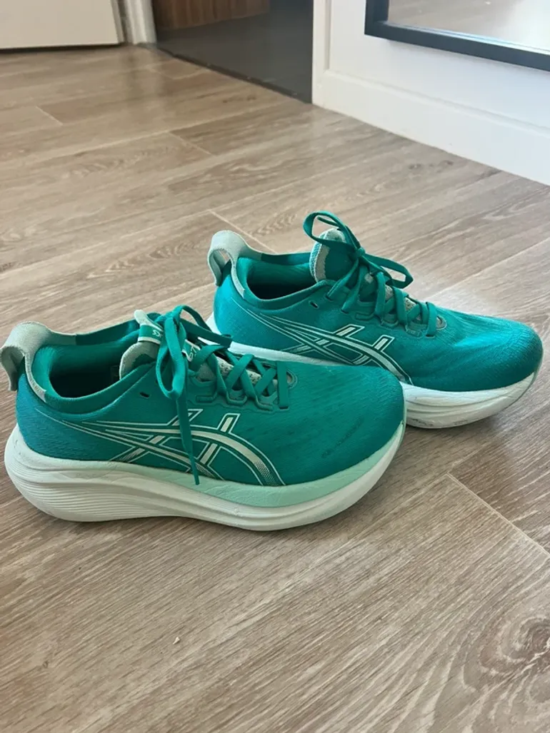 Used Asics Nimbus 27 bike — image 3 of 6