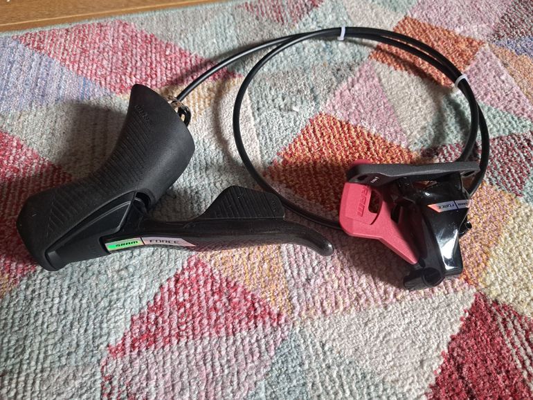 Used Sram Force AXS D2+ Groupset 2025 bike — image 6 of 9