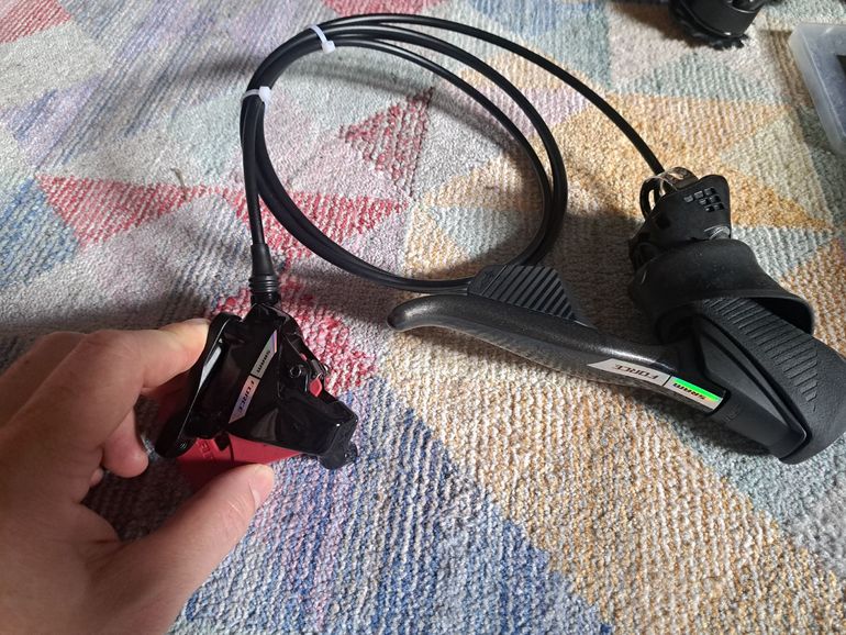 Used Sram Force AXS D2+ Groupset 2025 bike — image 7 of 9