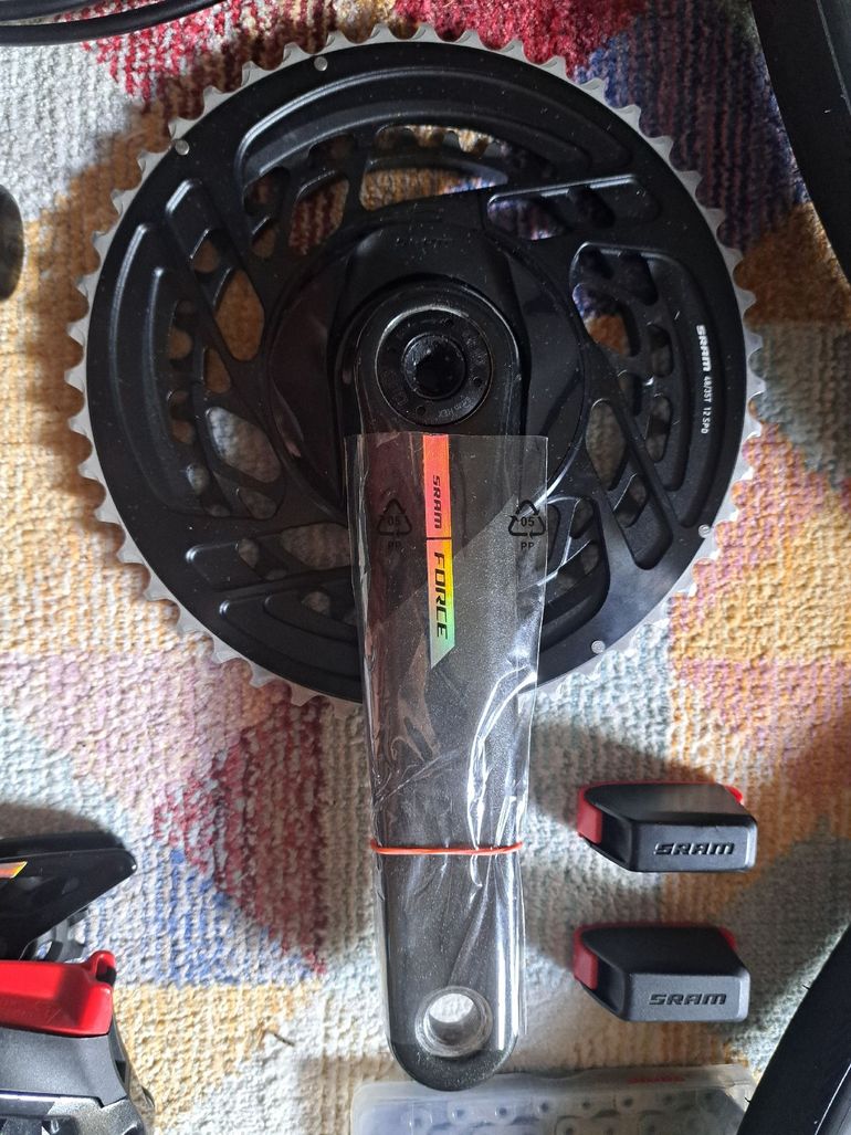 Used Sram Force AXS D2+ Groupset 2025 bike — image 2 of 9