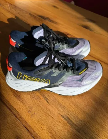 Gebrauchtes Hoka Speedgoat 7 bike