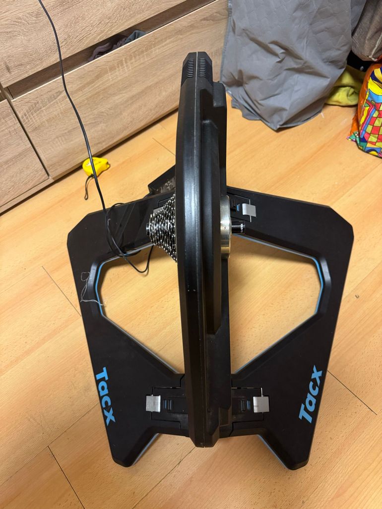 Tweedehands Tacx Rulli smart neo 2T 2024 bike — afbeelding 1 van 4