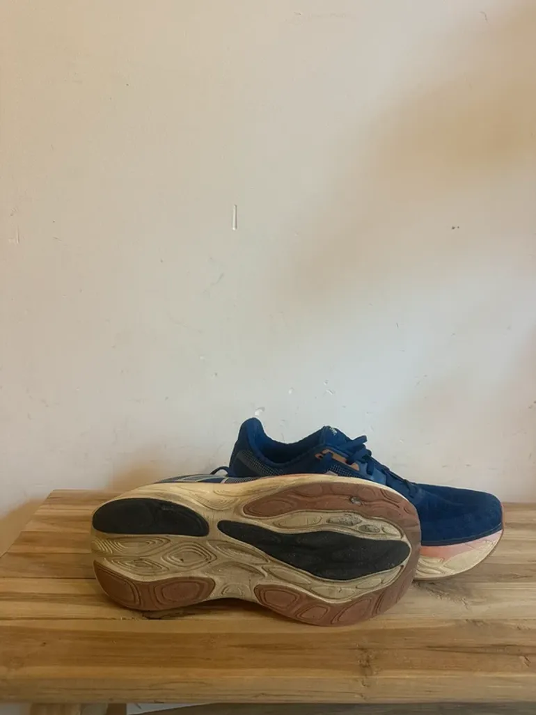 Gebrauchtes New Balance Fresh Foam 1080 v14 bike — Bild 2 von 9