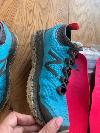 Used New Balance Trail bike — image 3 of 5