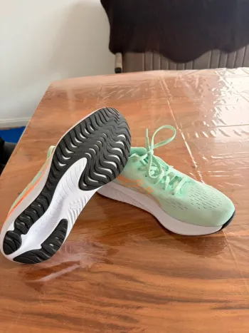 Used Asics Gel-Excite 10 bike — image 2 of 3