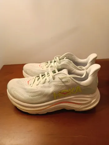 Hoka Clifton 10 bike de segunda mano
