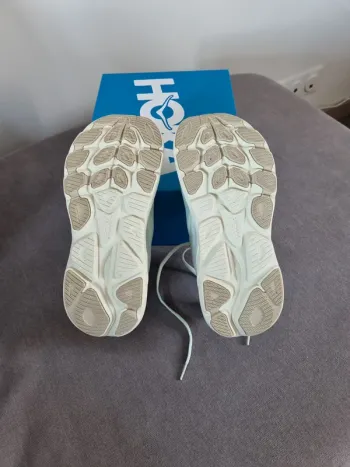 Hoka Clifton 10 bike usato — immagine 5 di 7
