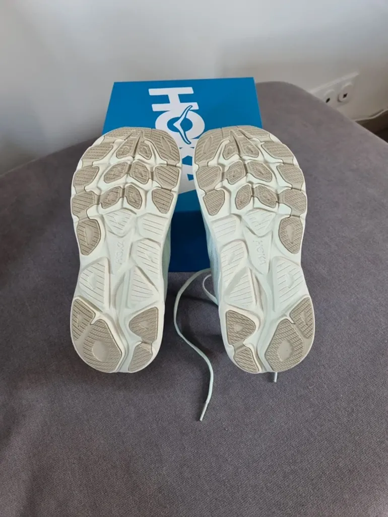 Hoka Clifton 10 bike usato — immagine 5 di 7