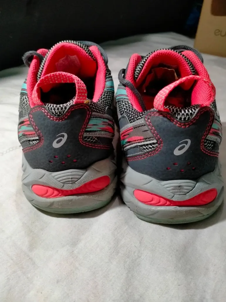 Used Asics Gel-Venture 5 bike — image 9 of 13