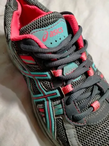 Used Asics Gel-Venture 5 bike — image 5 of 13