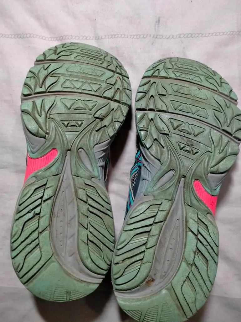 Used Asics Gel-Venture 5 bike — image 12 of 13