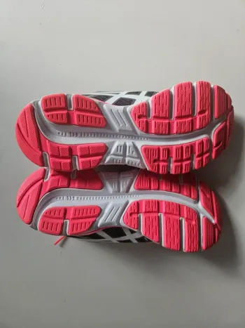 Used Asics Gel bike — image 3 of 5