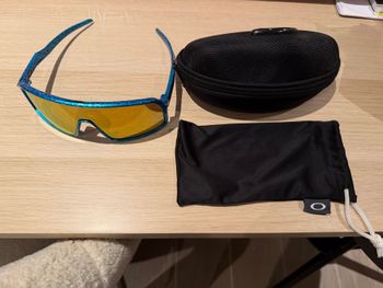 Used Oakley Sutro Sunglasses with Prizm Black Lenses 2025 bike — image 4 of 4