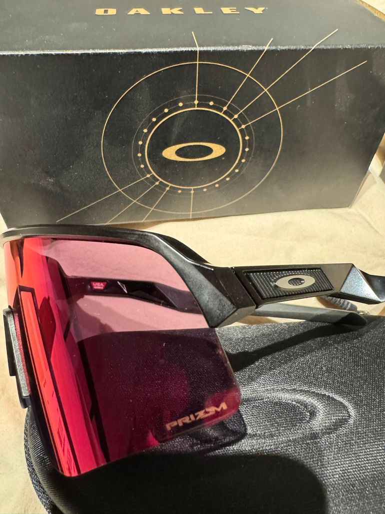 Used Oakley Sutro Lite Sweep + 2 Lenti Sutro 2026 bike — image 3 of 6