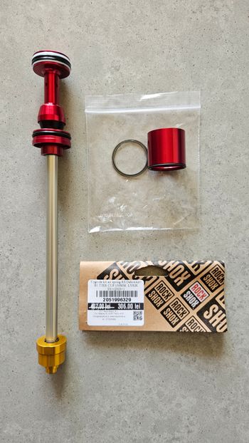 Käytetty RockShox Lyrik D1, D2 DebonAir+ Upgrade Kit 150mm 2023 bike — kuva 2 / 2