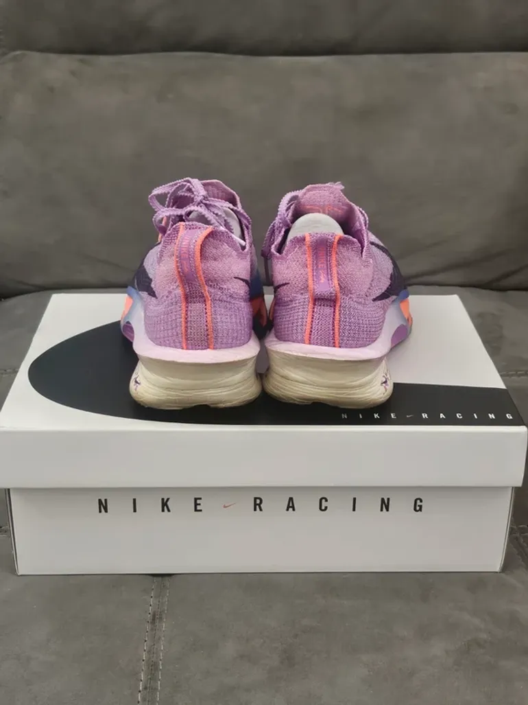 Tweedehands Nike Air Zoom Alphafly bike — afbeelding 2 van 10