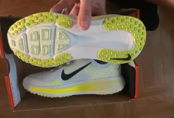 Gebrauchtes Nike Vomero 18 GS bike — Bild 2 von 4