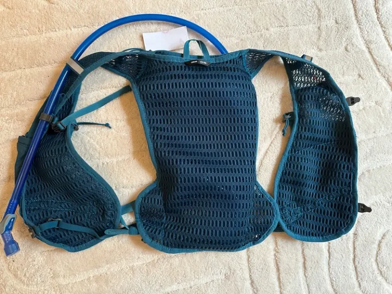 Used Camelbak Circuit Run Weste bike — image 3 of 3