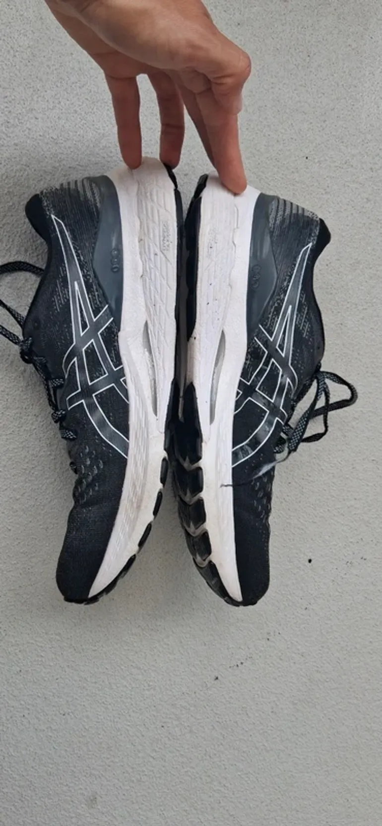 Asics Laufschuhe Gr. 41 bike de segunda mano — imagen 3 de 4