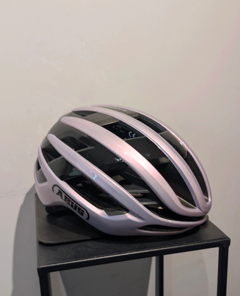 Used ABUS Airbreaker 2.0 M All in purple 2026 bike