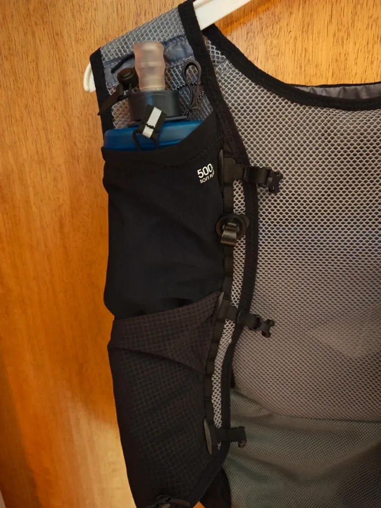 Tweedehands Decathlon Trailrunning Laufweste bike — afbeelding 3 van 10