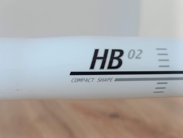Used Colnago HB02 White 42cm Road Handlebars Aluminium Alloy 2013 bike — image 12 of 23