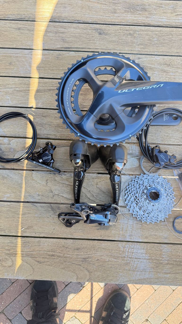 Used Shimano Ultegra R8000 Groupset 2022 bike — image 4 of 9