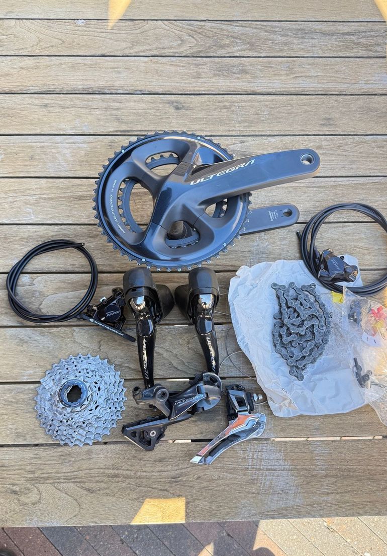 Used Shimano Ultegra R8000 Groupset 2022 bike — image 1 of 9