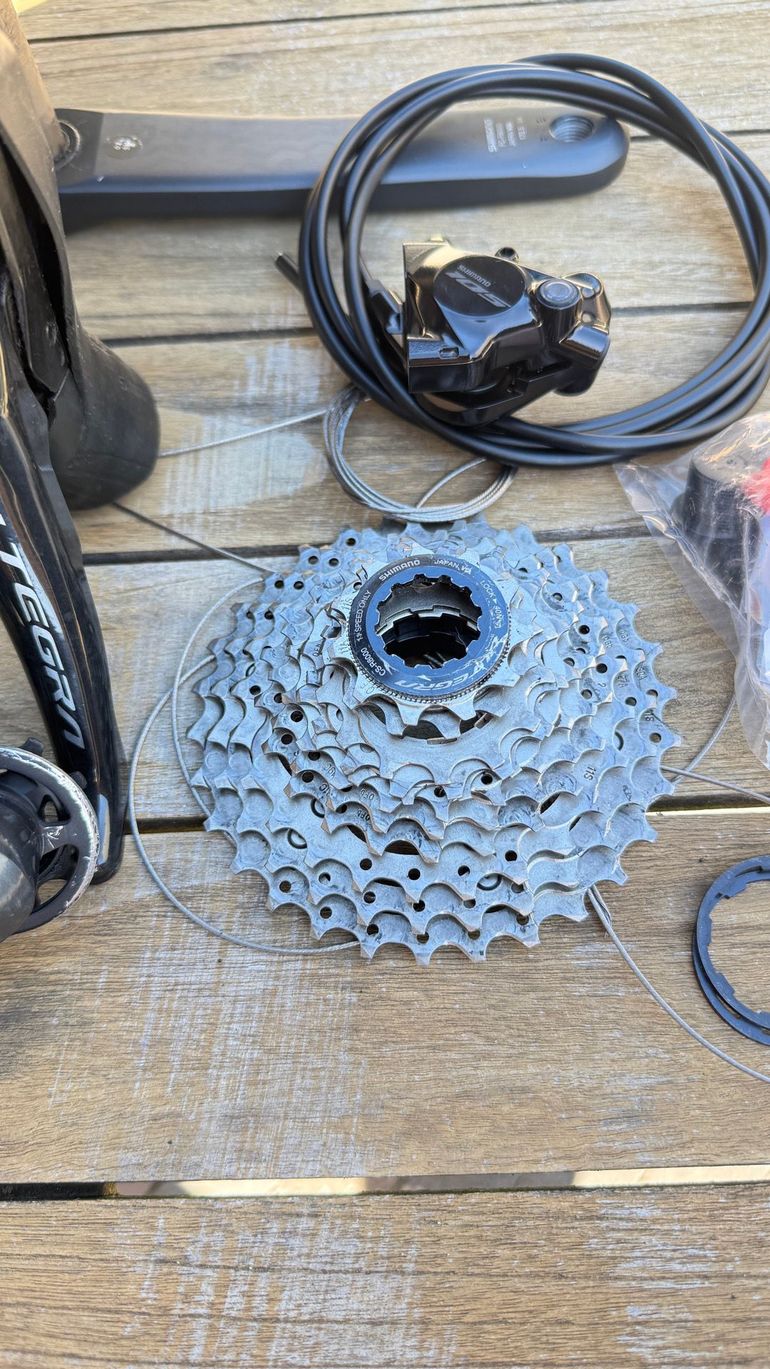 Used Shimano Ultegra R8000 Groupset 2022 bike — image 3 of 9