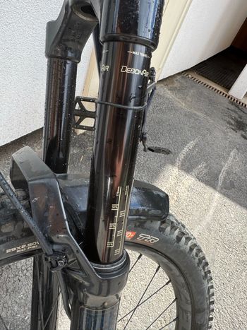 Käytetty RockShox Zeb R 170mm 29 Full Clear Protect 2023 bike — kuva 4 / 9