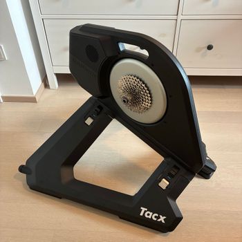 Used Garmin Tacx NEO 3M Smart Trainer 2026 bike