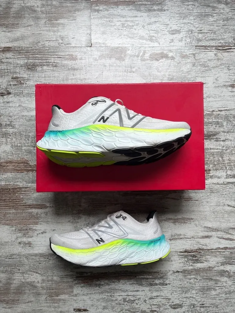 Used New Balance Fresh Foam X More V4 bike — image 3 of 5