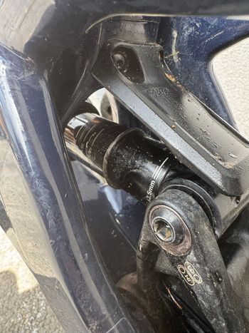 Used RockShox Super Deluxe 230x62.5 2023 bike — image 2 of 6