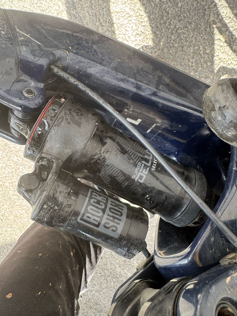 Used RockShox Super Deluxe 230x62.5 2023 bike — image 3 of 6