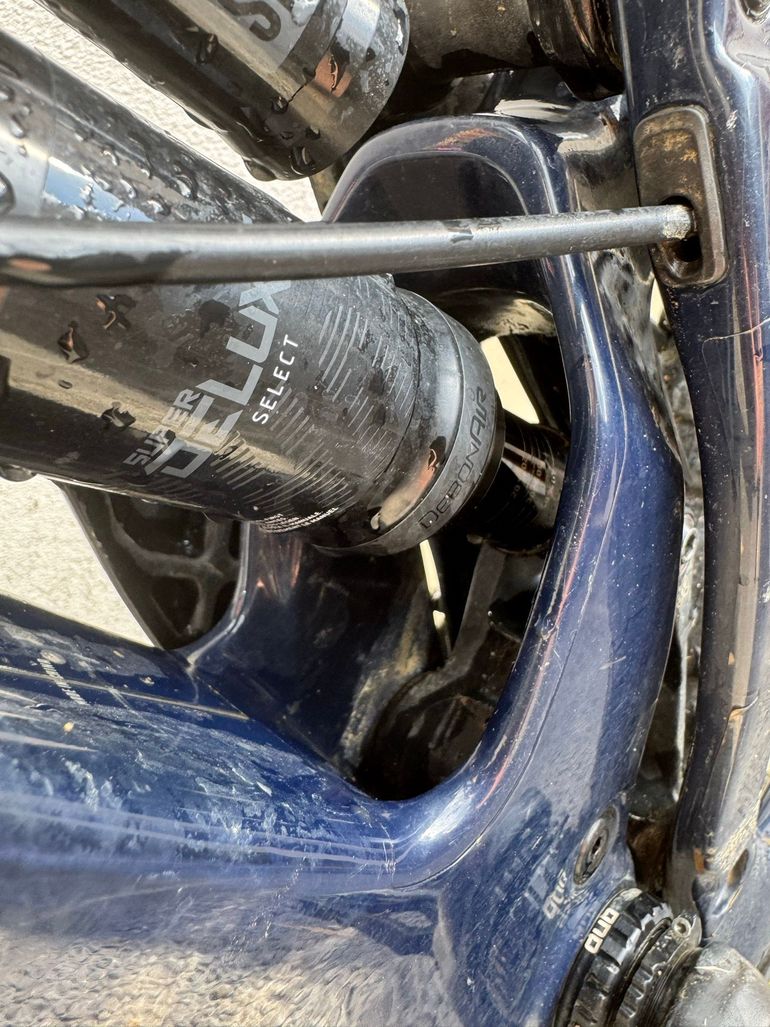 Used RockShox Super Deluxe 230x62.5 2023 bike — image 5 of 6