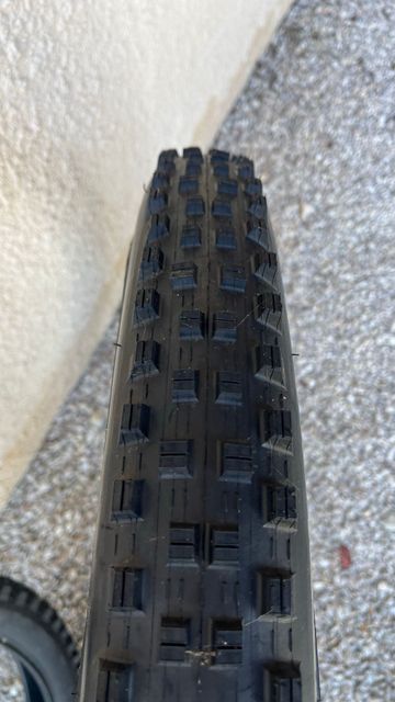 Tweedehands Maxxis SHORTY bike — afbeelding 3 van 3