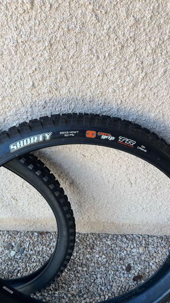 Brugt Maxxis SHORTY bike — billede 2 af 3