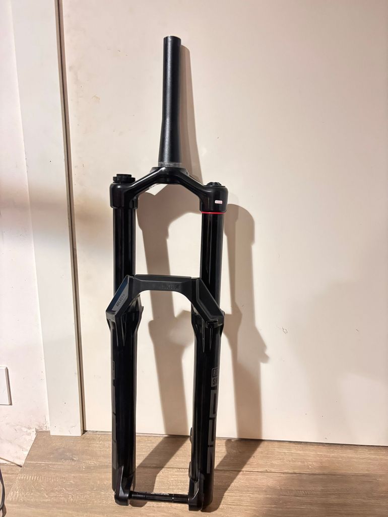 Käytetty RockShox ZEB Select+ Charger 3.2 RC2 2026 bike — kuva 4 / 7