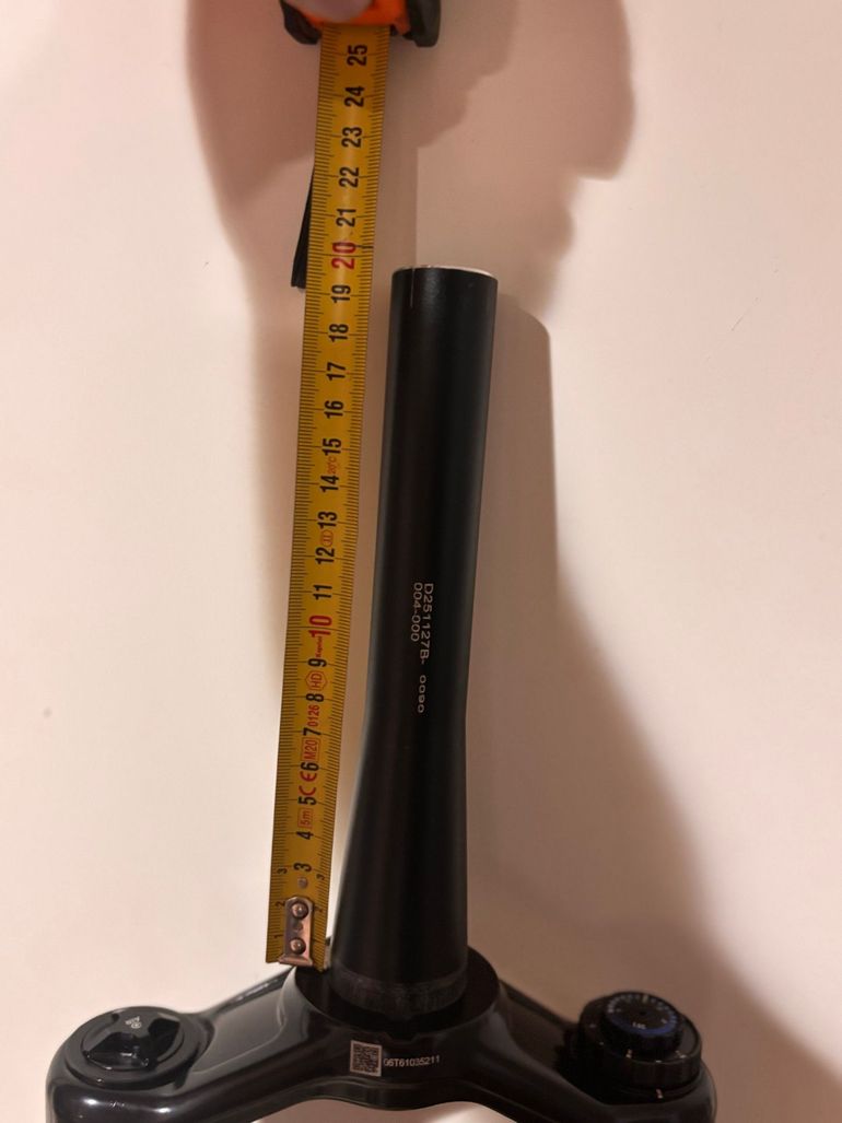 Käytetty RockShox ZEB Select+ Charger 3.2 RC2 2026 bike — kuva 6 / 7