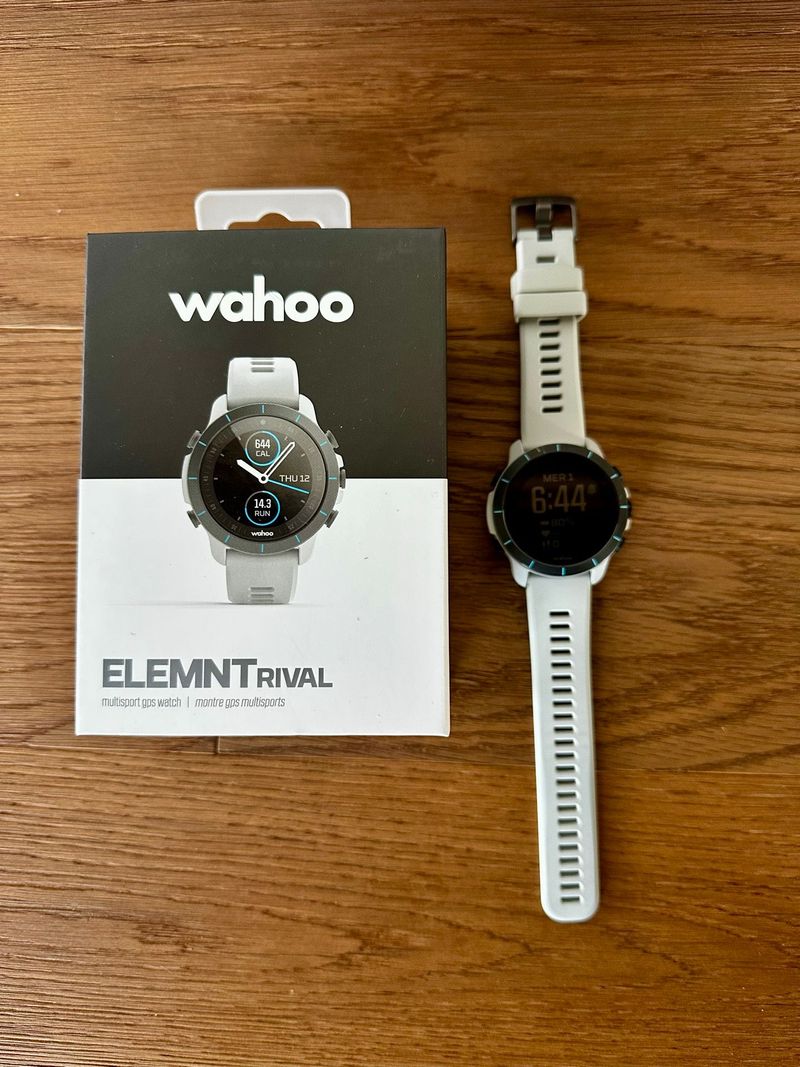 Used Wahoo ELEMNT rival Electronics