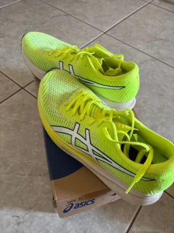 Asics Scarpe da corsa bike usato — immagine 2 di 6
