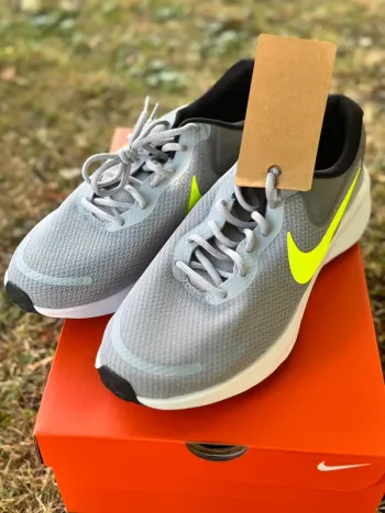 Brugt Nike Revolution 7 bike