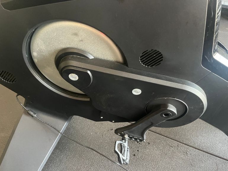 Used Garmin NEO Bike Plus Smart Trainer 2025 bike — image 7 of 7