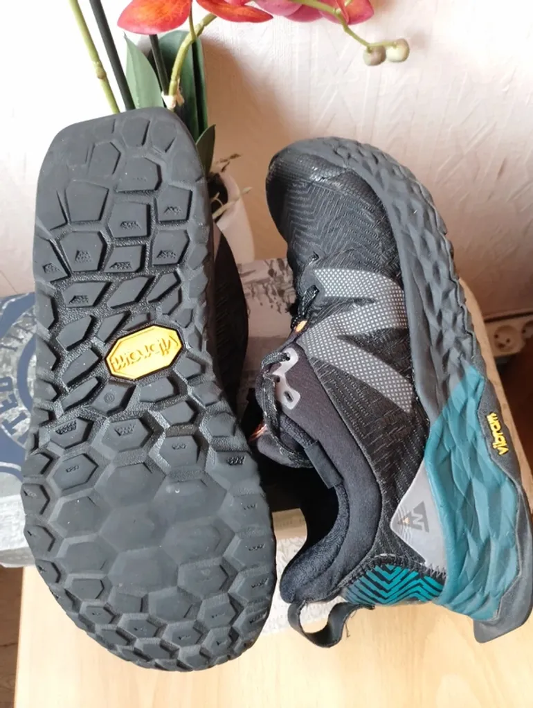 New Balance Fresh Foam Hiero v6 GTX bike de segunda mano — imagen 6 de 9