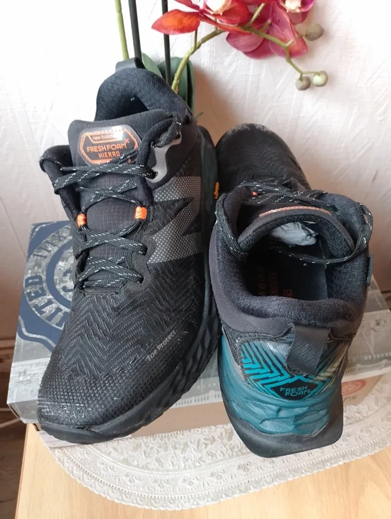 New Balance Fresh Foam Hiero v6 GTX bike de segunda mano — imagen 5 de 9