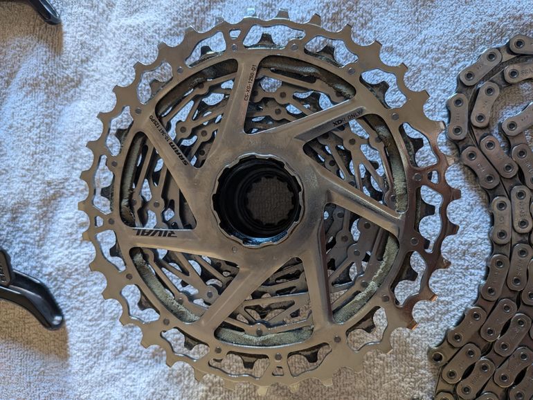 Used Sram Rival AXS 12-speed 2024 bike — image 6 of 20